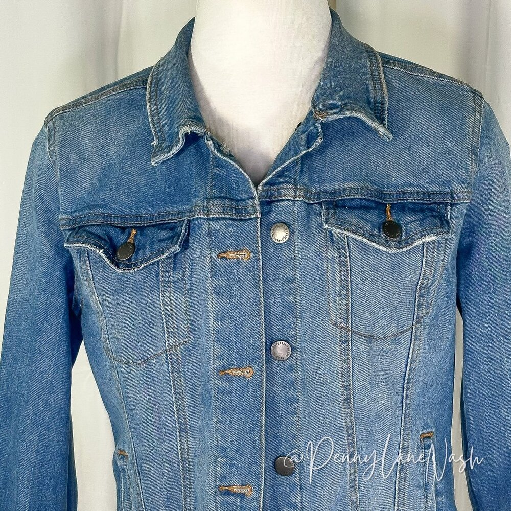 Universal Thread Women's Freeborn Denim Trucker Jacket Blue - Picture 3 of 14
